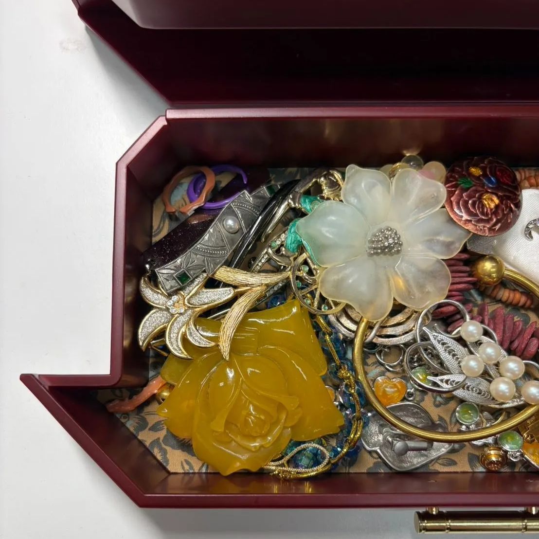 1 遺品整理　金　まとめ　ヴィンテージ　アクセサリー　指輪　ネックレス　断捨離 ◎【✨遺品整理✨】生前整理 金 まとめ売り アクセサリー 指輪