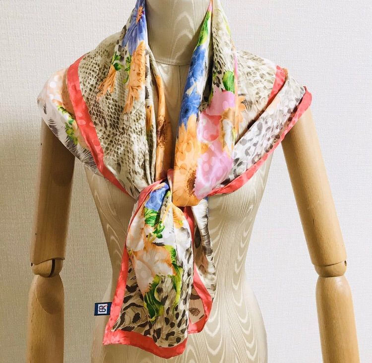 イタリア製 シルクスカーフ 絹スカーフ Renato Balestra - 小物