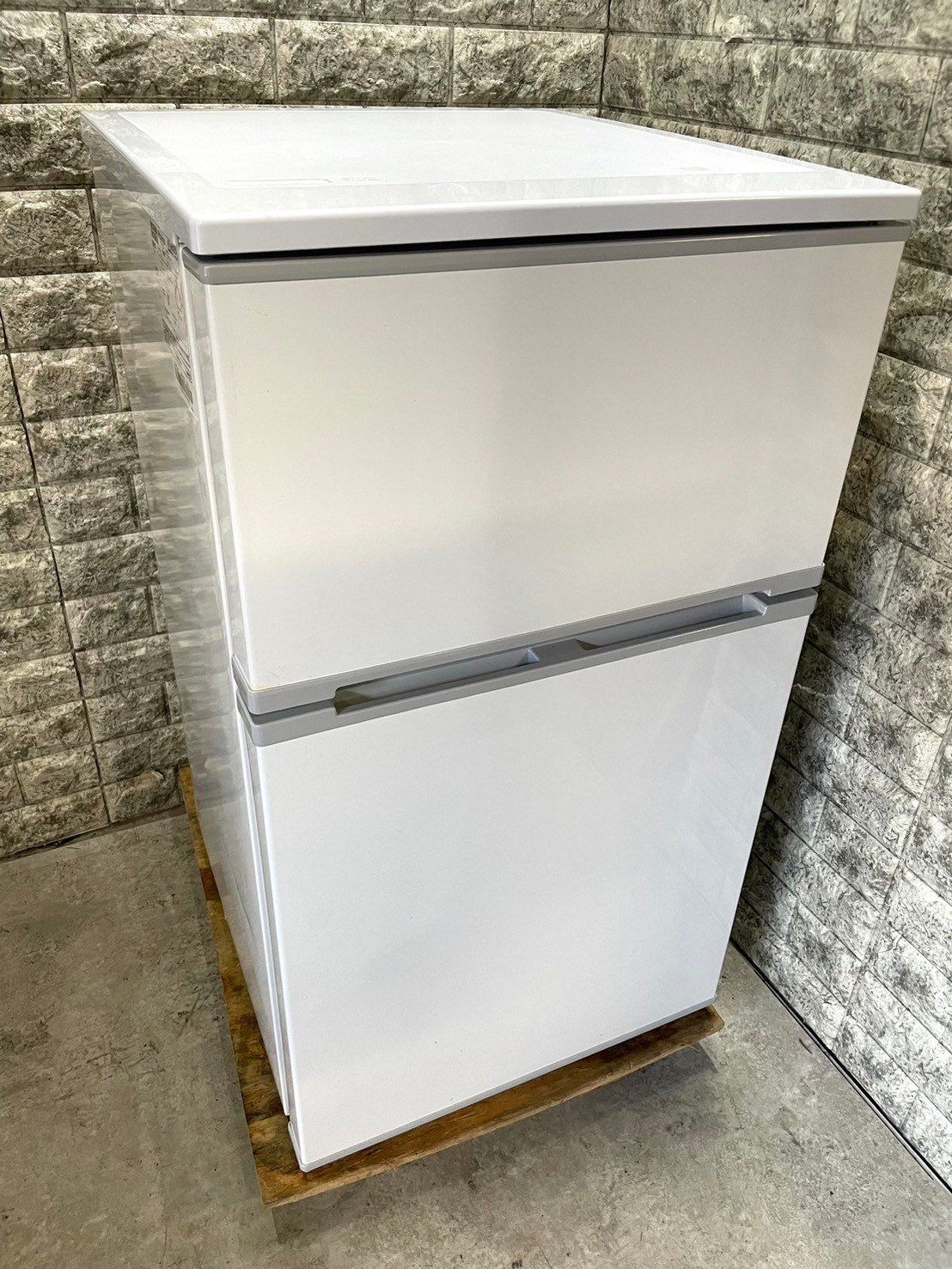 高年式】大阪送料無料☆3か月保障付き☆冷蔵庫☆2023年  