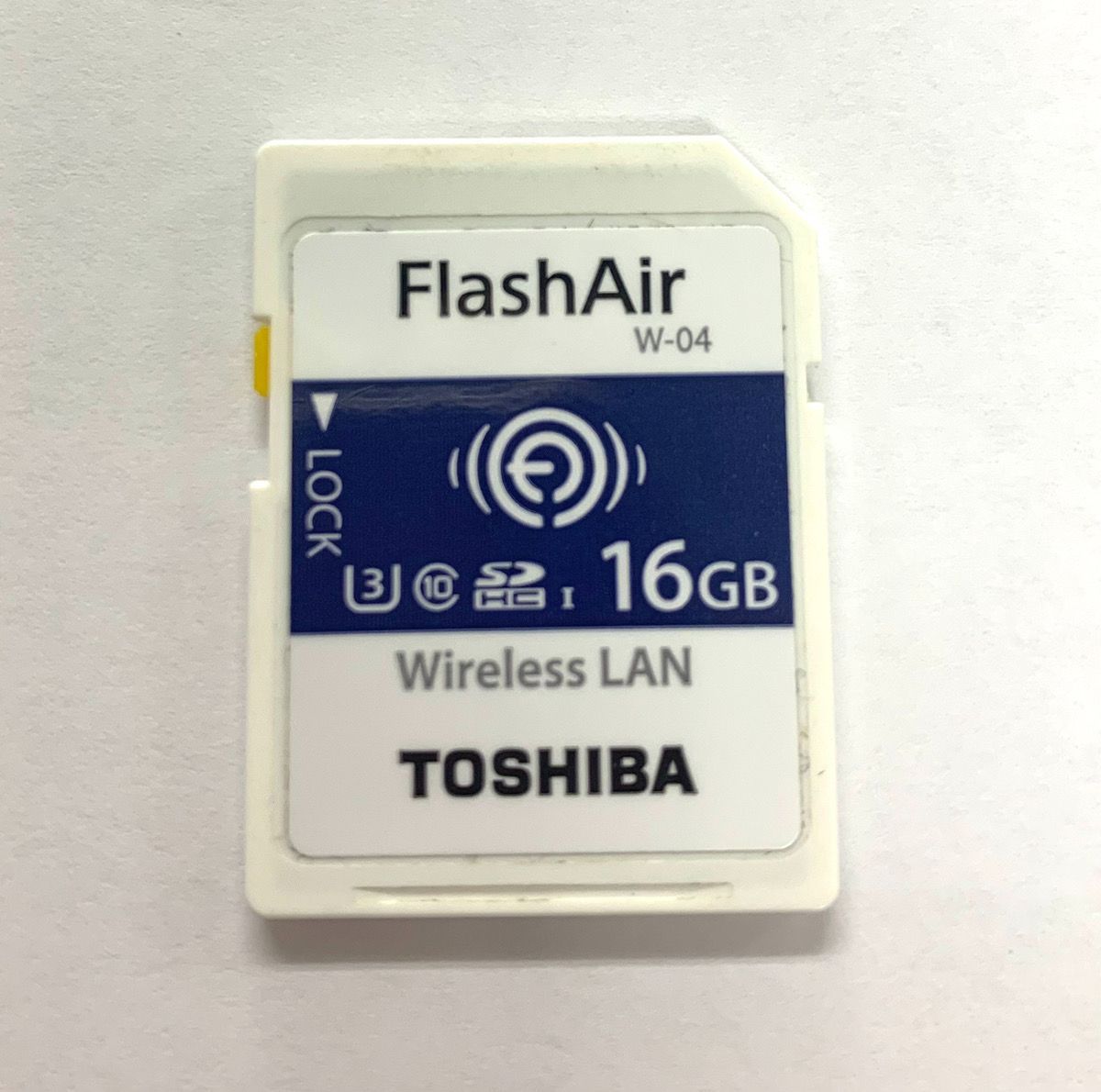 TOSHIBA 東芝 FlashAir W-04 SDカード 16GB - elämääilo - メルカリ