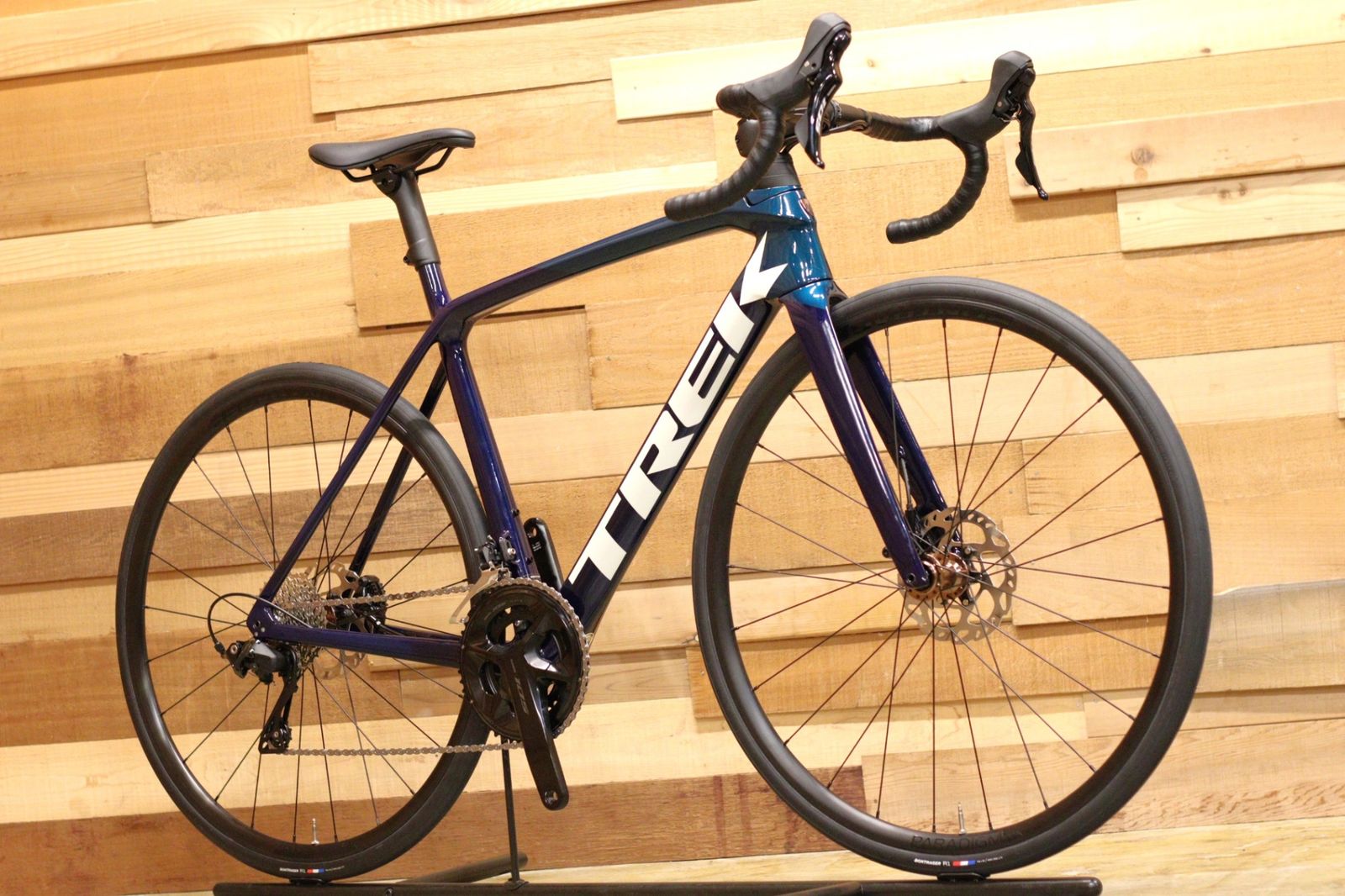トレック TREK エモンダ EMONDA SL5 DISC 2025 54サイズ シマノ 105 R7120 12S カーボン ロードバイク 立川店