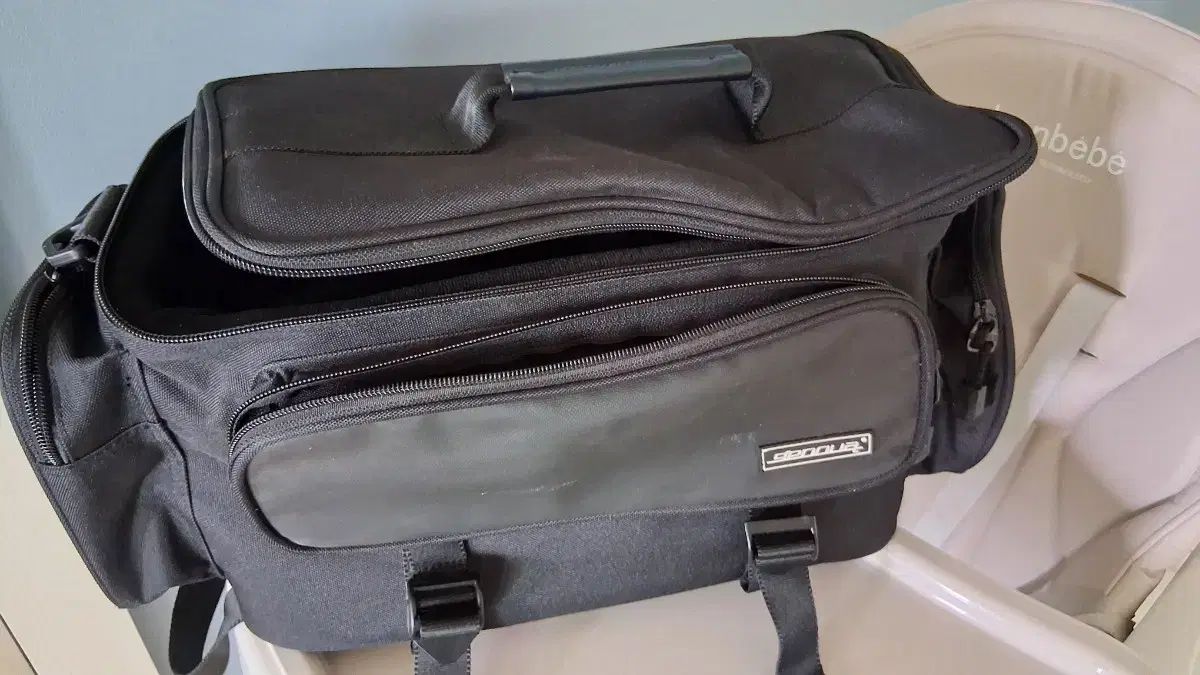 ジェノヴァ バッグ 出品