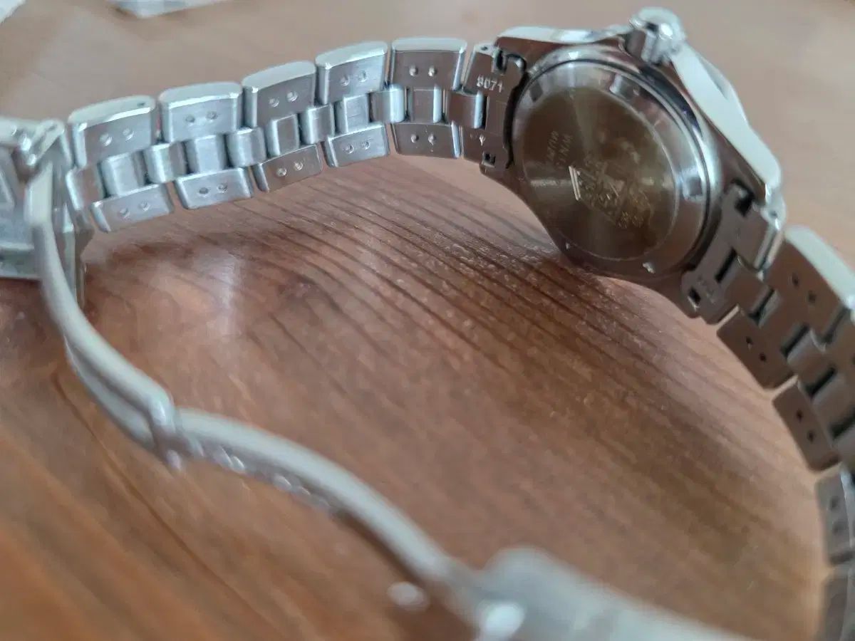 プロフェッショナル 2000