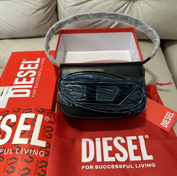 新品未使用 DIESELディーゼル 1DR キャンバス ショルダーバッグ ハンドバッグ ボディバッグ ブラック ディーゼル 1DR ミニショルダーバッグ ブラック