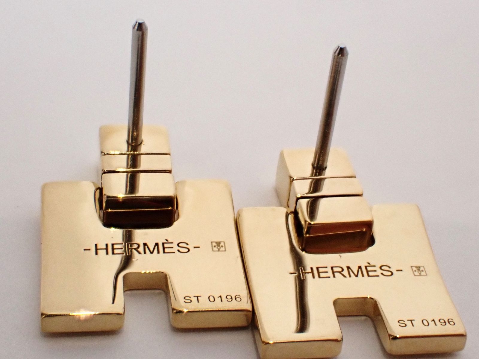 HERMES (エルメス) H Motif Earring ヴィンテージ Hモチーフ