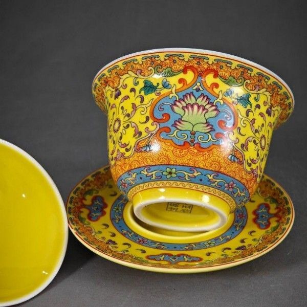 セール 一番安い 茶杯 黄地琺瑯彩三才蓋碗 新品】中国茶器 茶道具 メルカリ - 煎茶器 工芸品