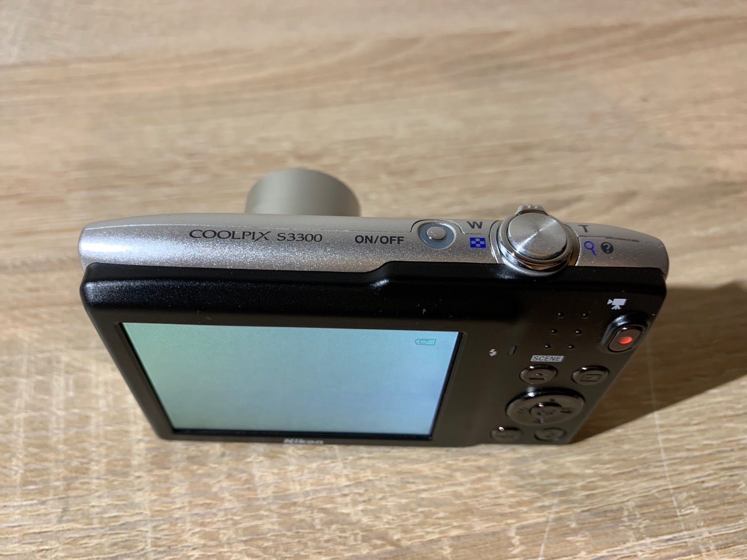 6094 Nikon COOLPIX S3300 シルバー デジカメ - メルカリ