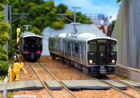 グリーンマックス30598　JR九州817系1000番台（鹿児島車）（動力付き） JR九州817系1000番台（鹿児島車）基本2両編成セット（動力付き