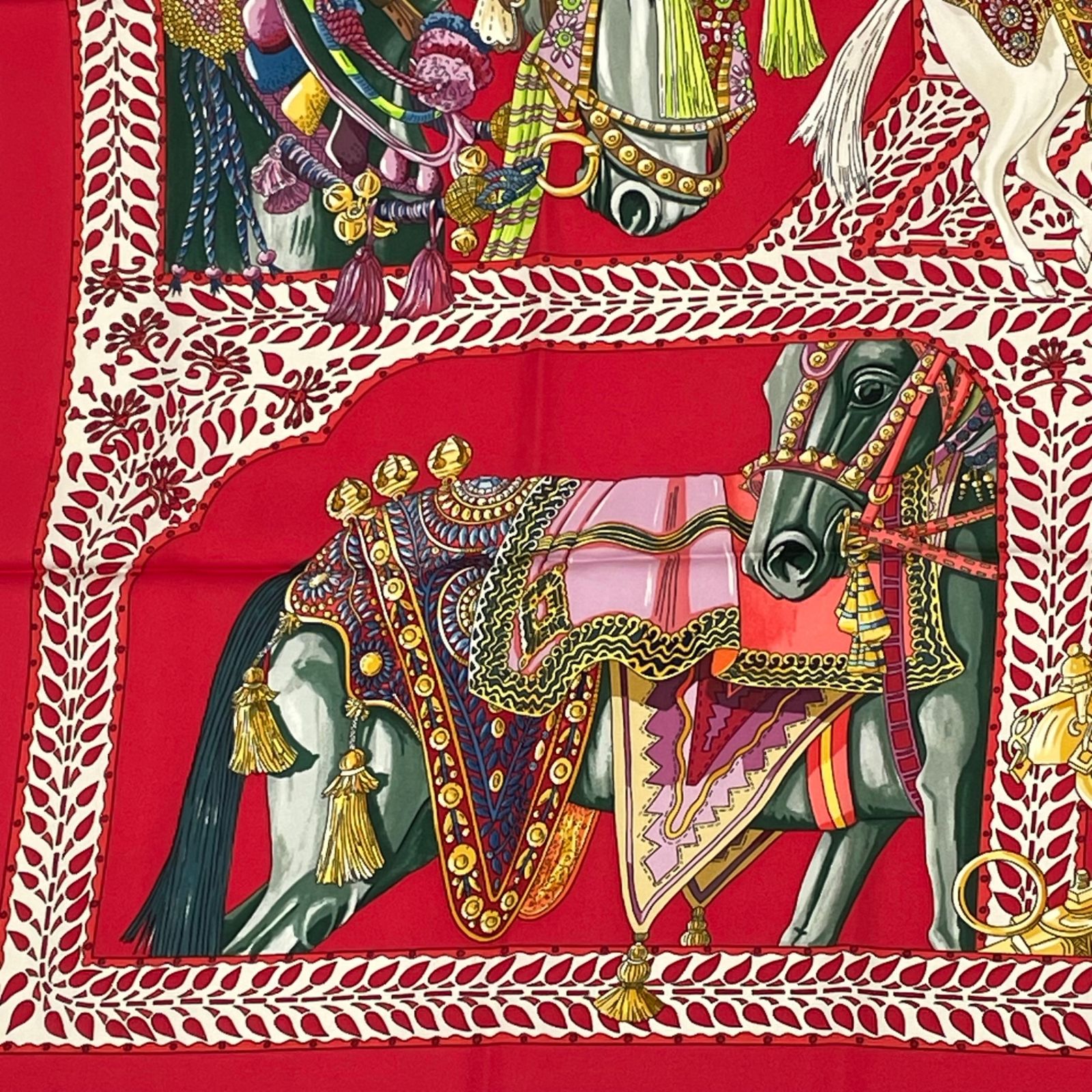 極美品 HERMES エルメス スカーフ カレ90 LA DANSE DU CHEVAL MARWARI