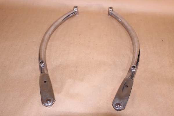 カワサキ エストレヤRS BJ250A リアフェンダーステー K111-36