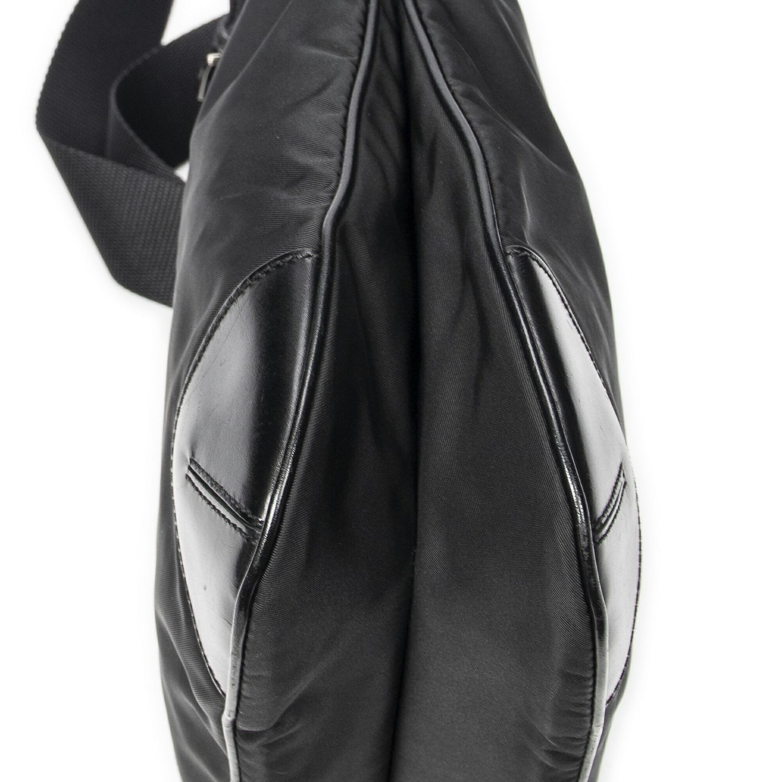 PRADA プラダジップクロスボディ黒ナイロンキャンバスA