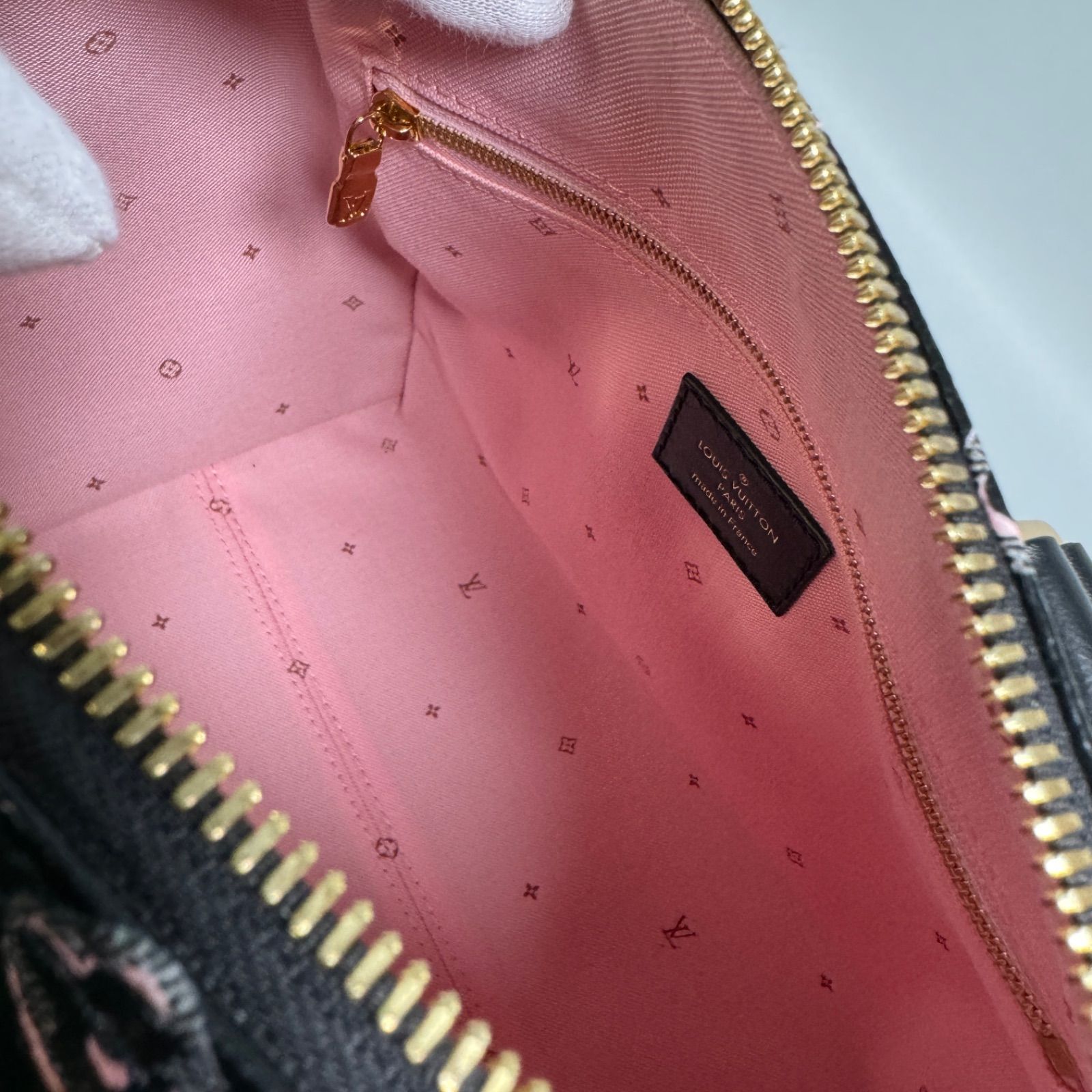 LOUIS VUITTON ルイヴィトン モノグラム フォールフォーユー 