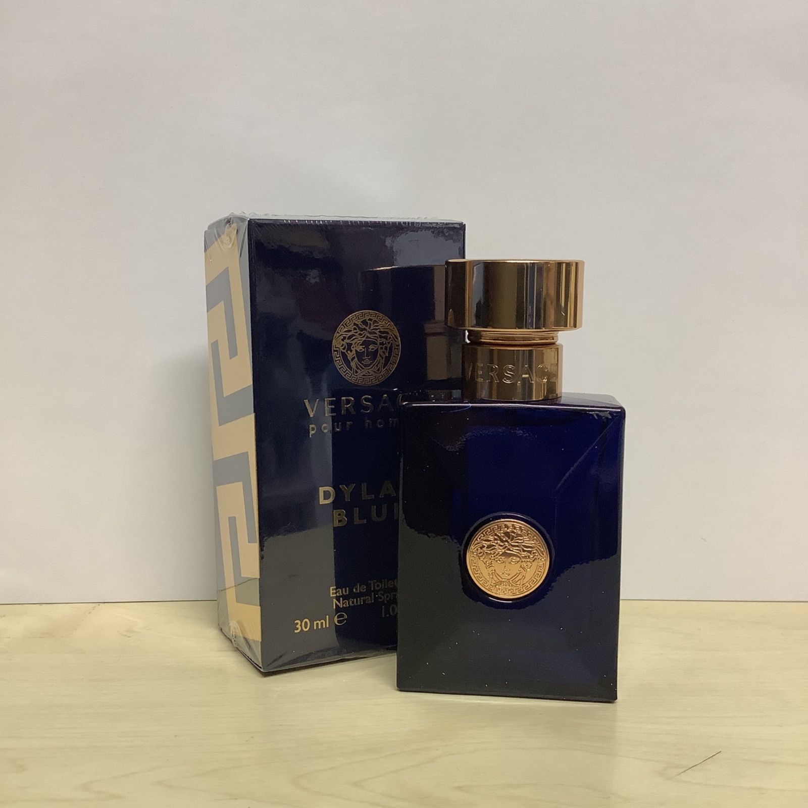 Versace ヴェルサーチ ディランブルー オードトワレ 100mL - 男性用