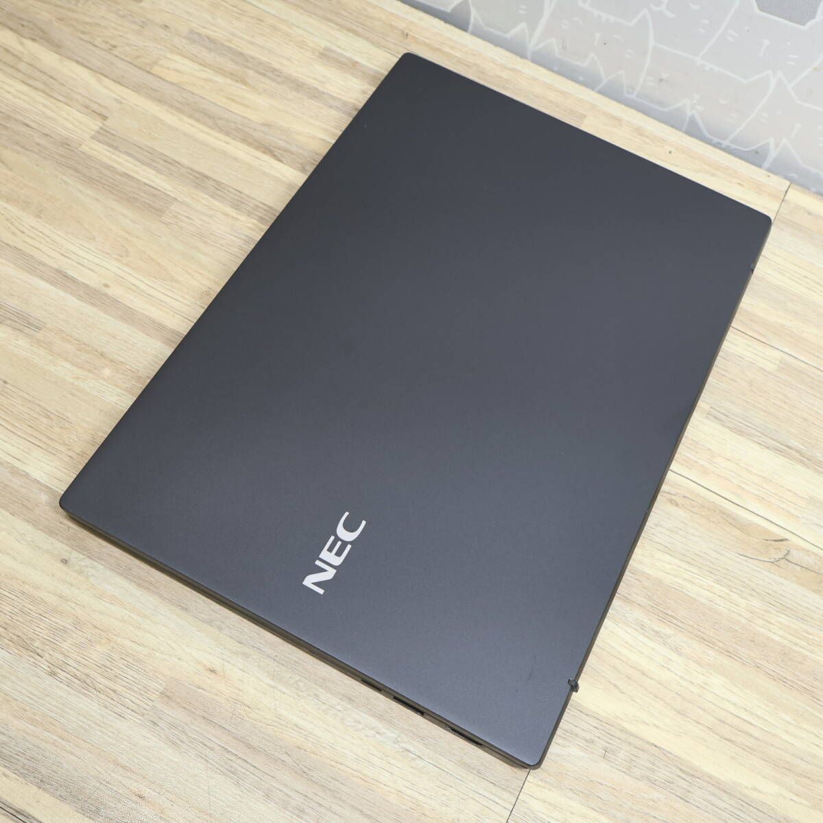 ☆美品 高性能8世代4コアi5！M.2 NVMeSSD256GB メモリ8GB