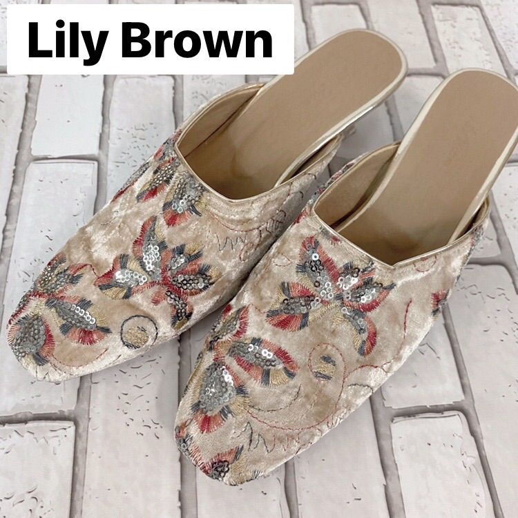 Lily Brown リリーブラウン ベロア刺繍 ミュール Y's メルカリ