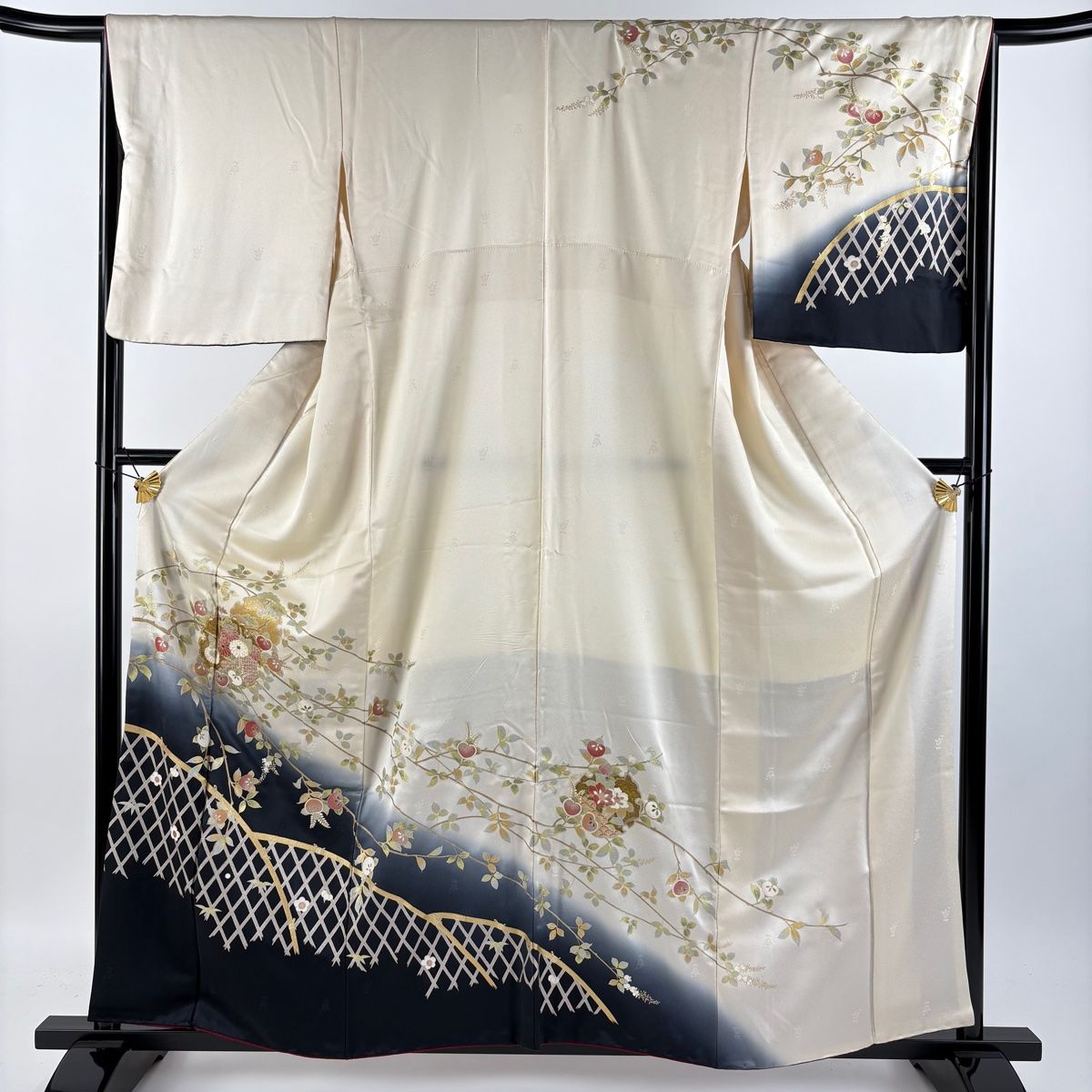 訪問着 身丈152.5cm 裄丈67cm M 袷 菊 笠松 金糸 金彩 薄ピンク
