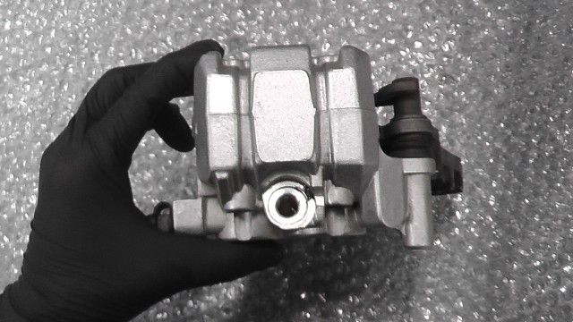 ニンジャ Ninja 250R EX250K-A17xxx の リアキャリパー:#1761180954