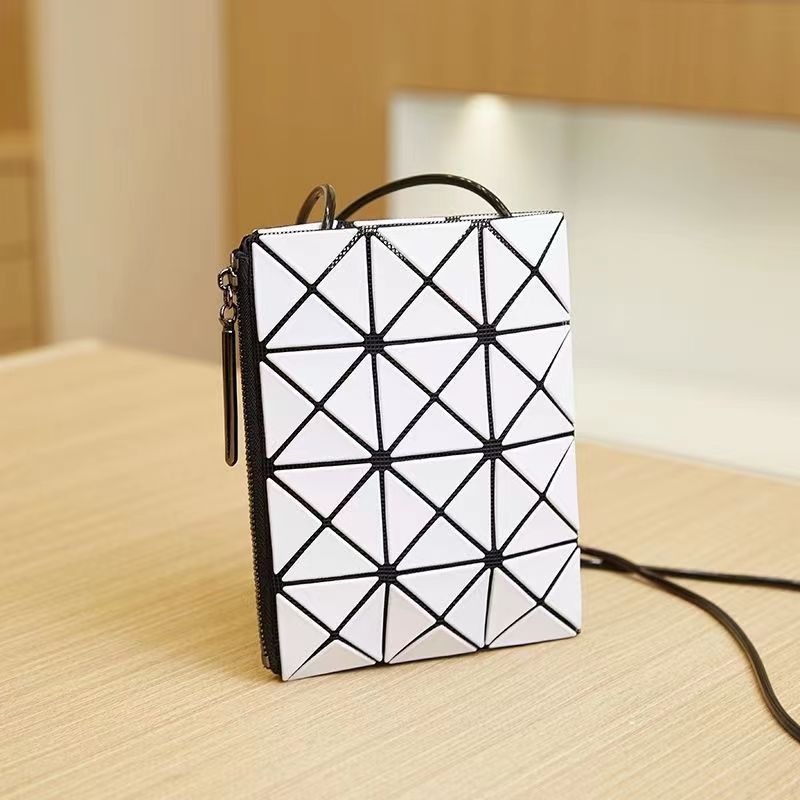 新品 BAOBAO ISSEY MIYAKE バオバオ イッセイミヤケ リュック ランドセルバッグ トートバッグ 7色 - メルカリ