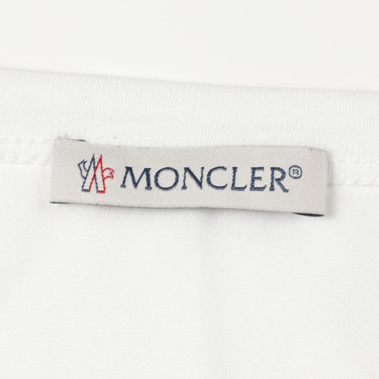 モンクレール MONCLER SUPEEER Tシャツ コットン ホワイト 8085150 ユニセックス 中古 モンクレール MONCLER カットソー SUPEEER 8085150 ホワイト