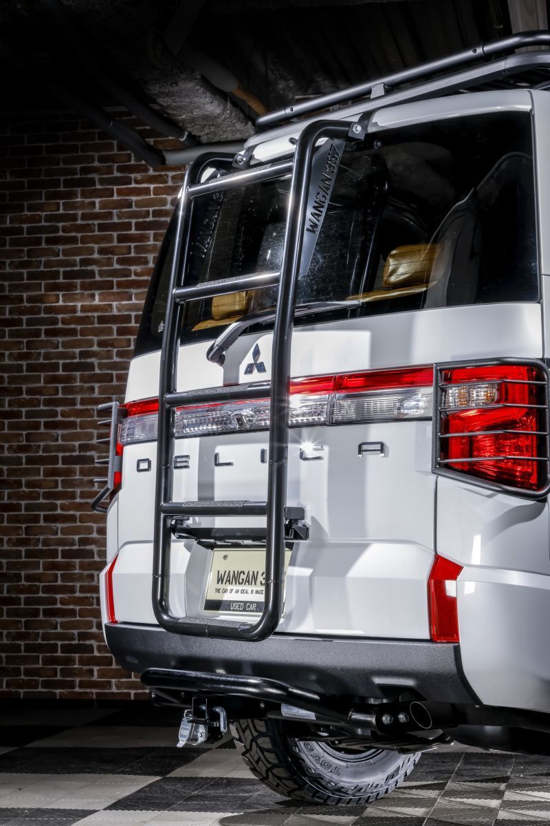 デリカ D5 オプション リアラダー ハシゴ CV1W CV5W CV2W 純正 三菱