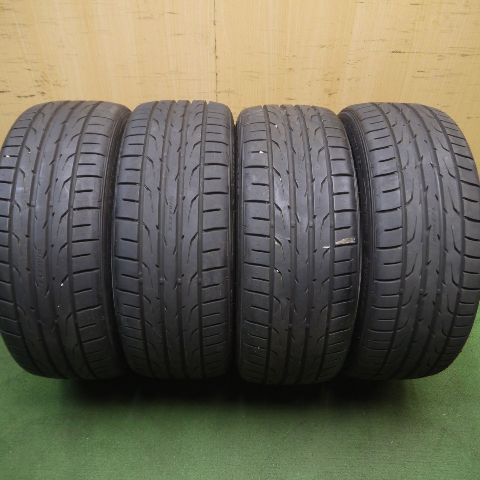 *送料無料* ほぼ未使用！23年215/40R18 ダンロップ ディレッツァ DZ102 タイヤ 18インチ 86 BRZ レガシィ 等4071008Hノタ