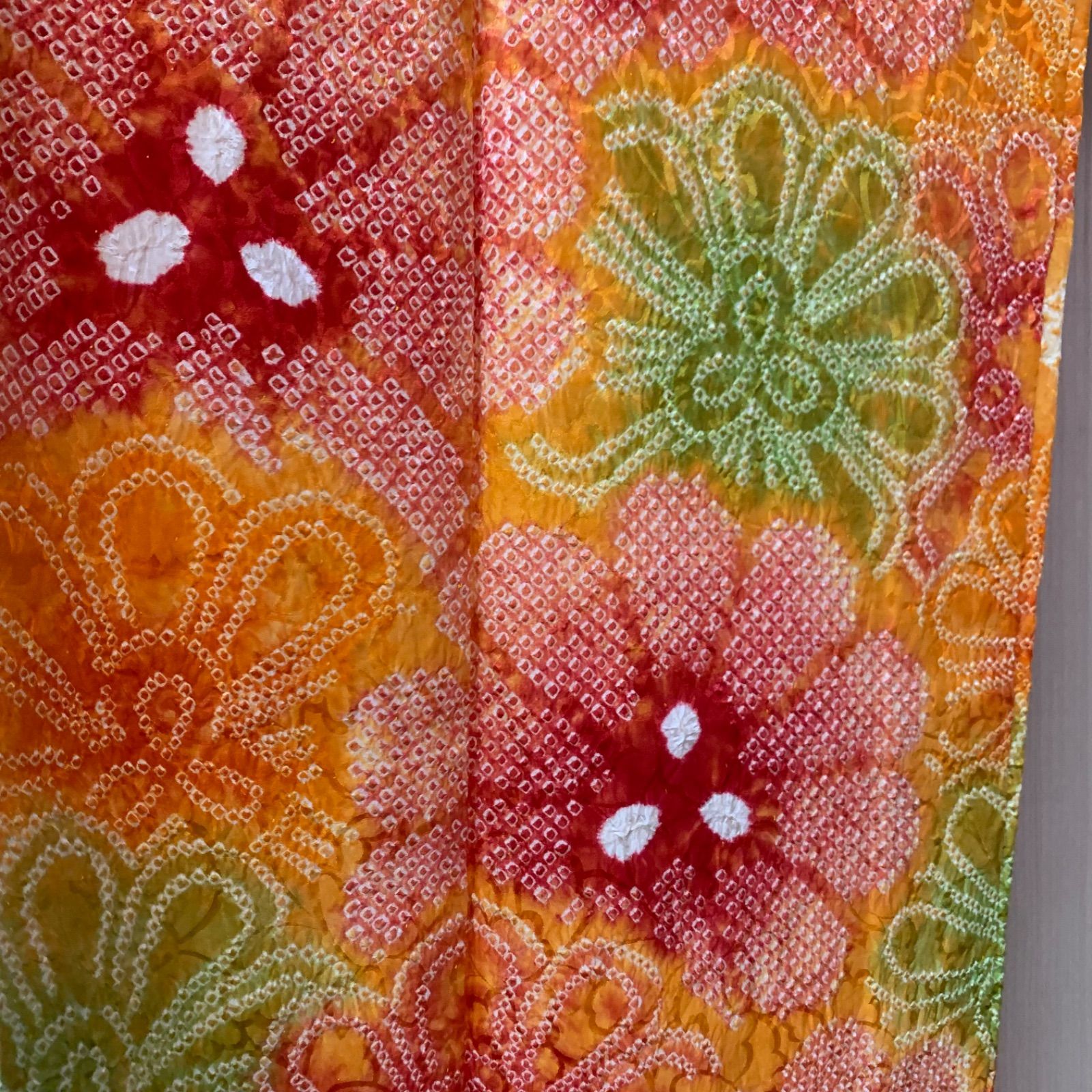 [最終] 総絞り振袖　淡色　花模様　振袖 最終] 総絞り振袖 淡色 花模様 振袖 TAKAZENの振袖 /ピンク色/古典