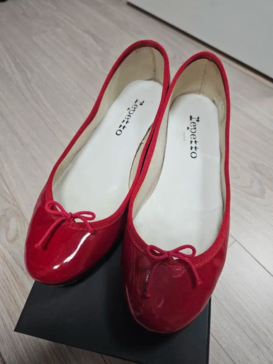 Repetto(レペット) カミーユ 光沢 レッド 37 5 - メルカリ