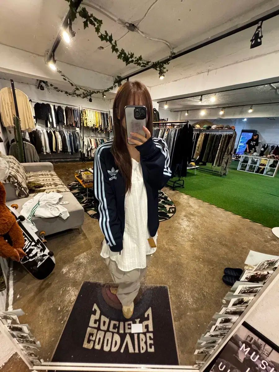 ネイビースカイ