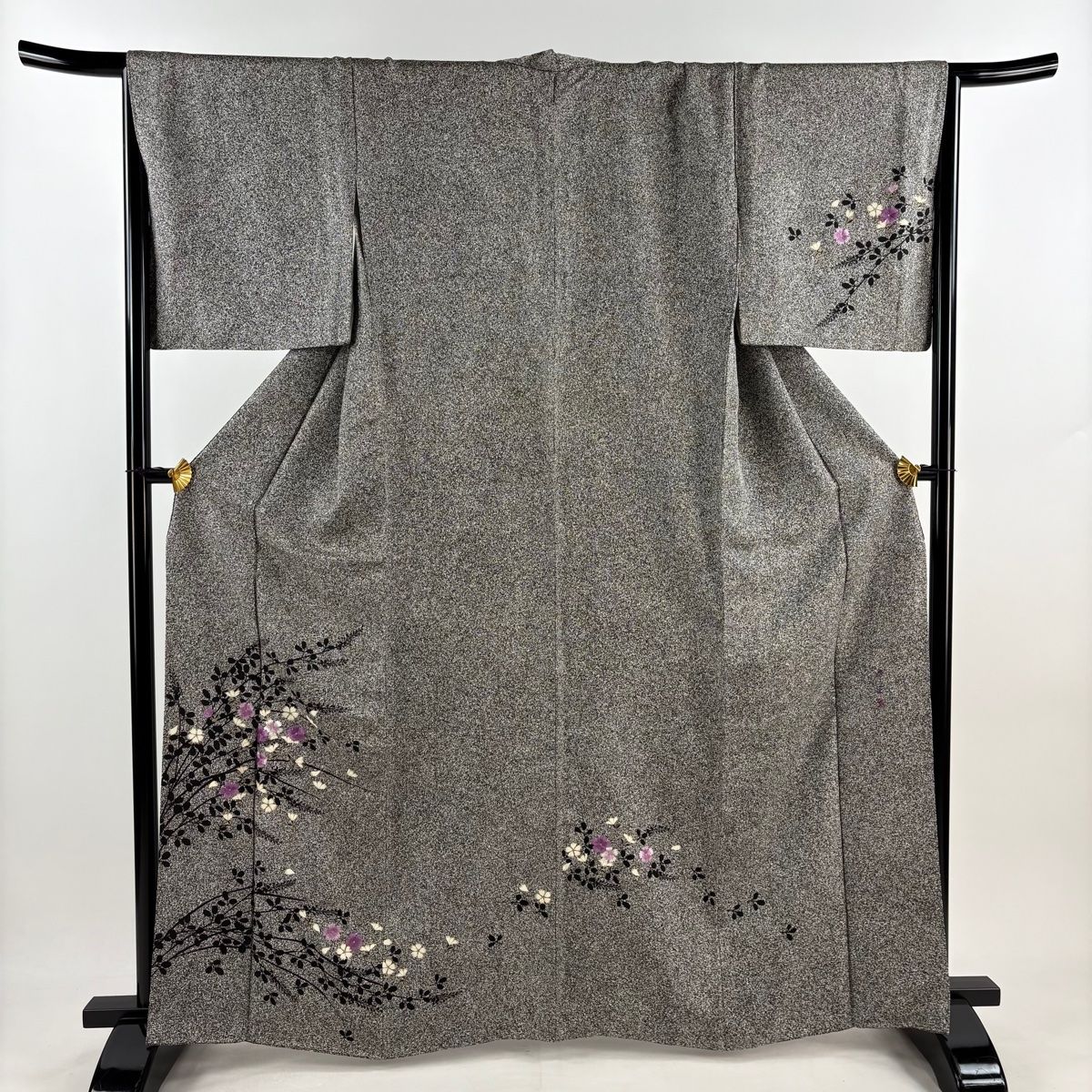 付下げ 身丈163.5cm 裄丈68cm L 袷 帝王紫 落款 撫子 萩 刺繍 金糸 黒灰 正絹 名品