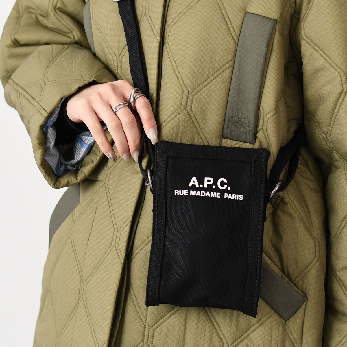 レディース A.P.C アーペーセー ショルダーバッグ RECUPERATION ネック 