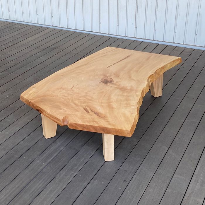 ☆豪華一枚板 栃(トチ)の杢・トラ杢のテーブル・座卓・・自然・無垢