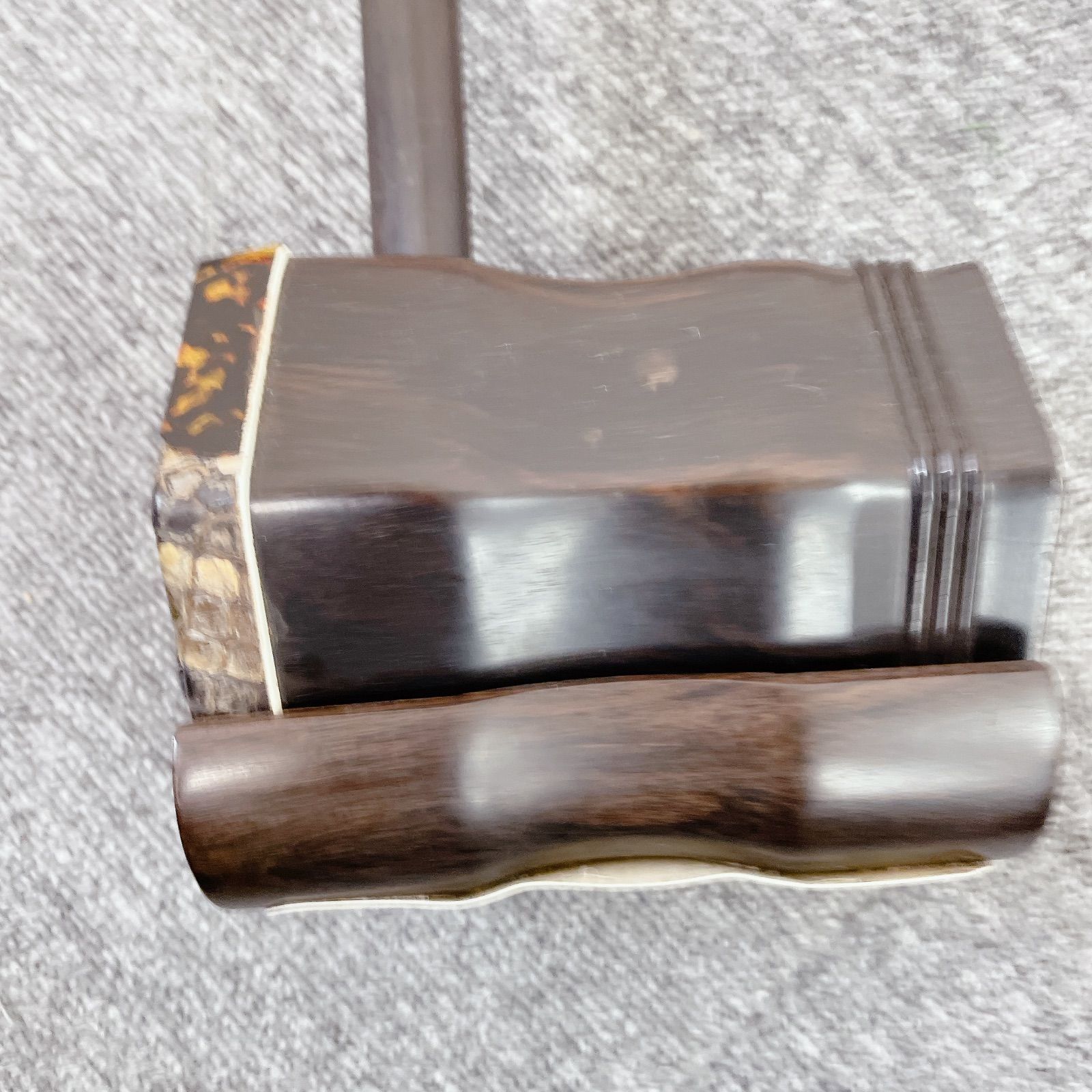 ブランド二胡 琴楽富庭ニシキ蛇皮