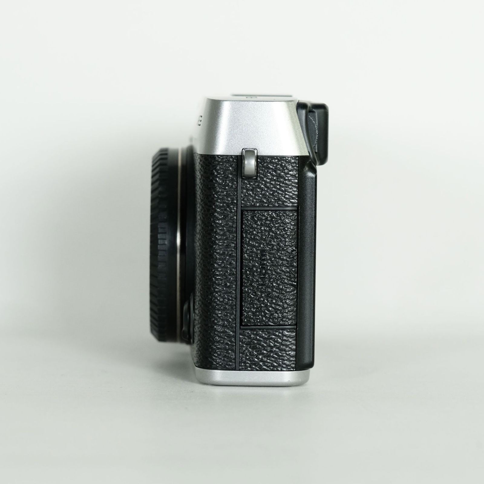 富士フィルム X-E3 シルバー 良品 【公式通販】