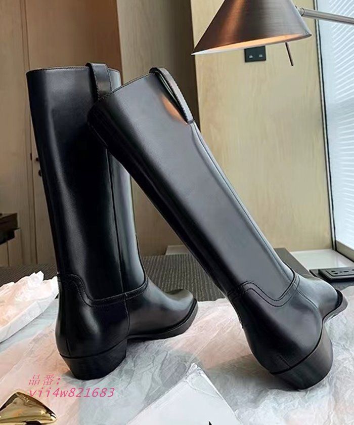 スクエアトゥ ブーツ