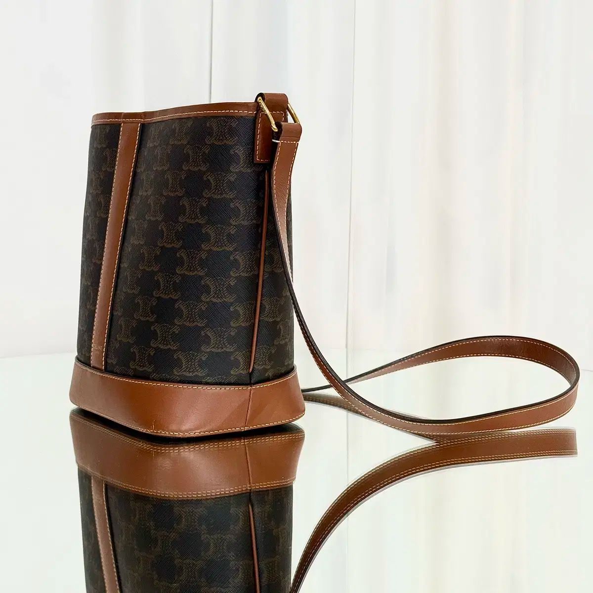 インボイス O Celine セリーヌ トリオンフ カバス バケットバッグ スモール 191442CAS