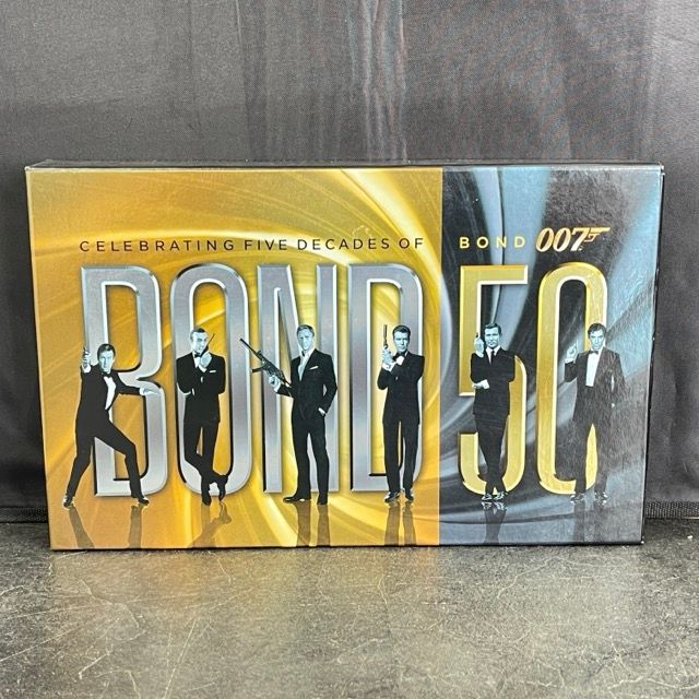 【aris】007 BOND50 ブルーレイセット 全24作 【中古】 Amazon.co.jp: 007 コレクターズ・ブルーレイBOX(24枚組)(初回
