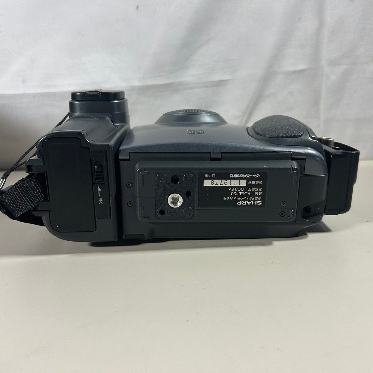 SHARP シャープ 液晶8ミリビデオカメラ VL-EL430 8VIEWCAM (管理番号：SZT3660) - メルカリ
