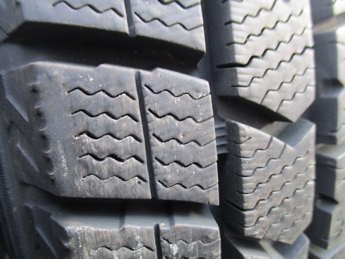 175/65R15 スタッドレス ダンロップ　ウィンターマックス　WM03 175⁄65R15 84Q ダンロップ WINTER MAXX WM02 スタッドレス 2023年製 4