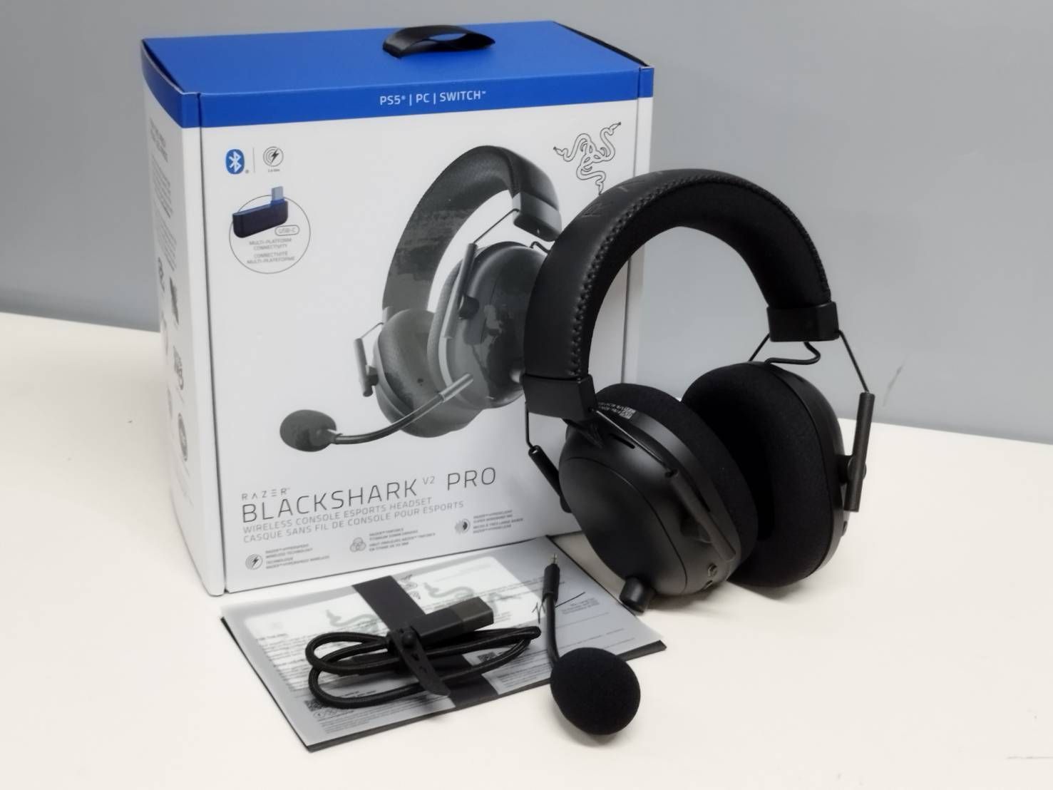 【美品】Razer BLACKSHARK V2 PRO/ワイヤレスヘッドホン/PS5/PC/SWITCH 美品】Razer BLACKSHARK V2 PRO/ワイヤレスヘッドホン/PS5/PC/SWITCH