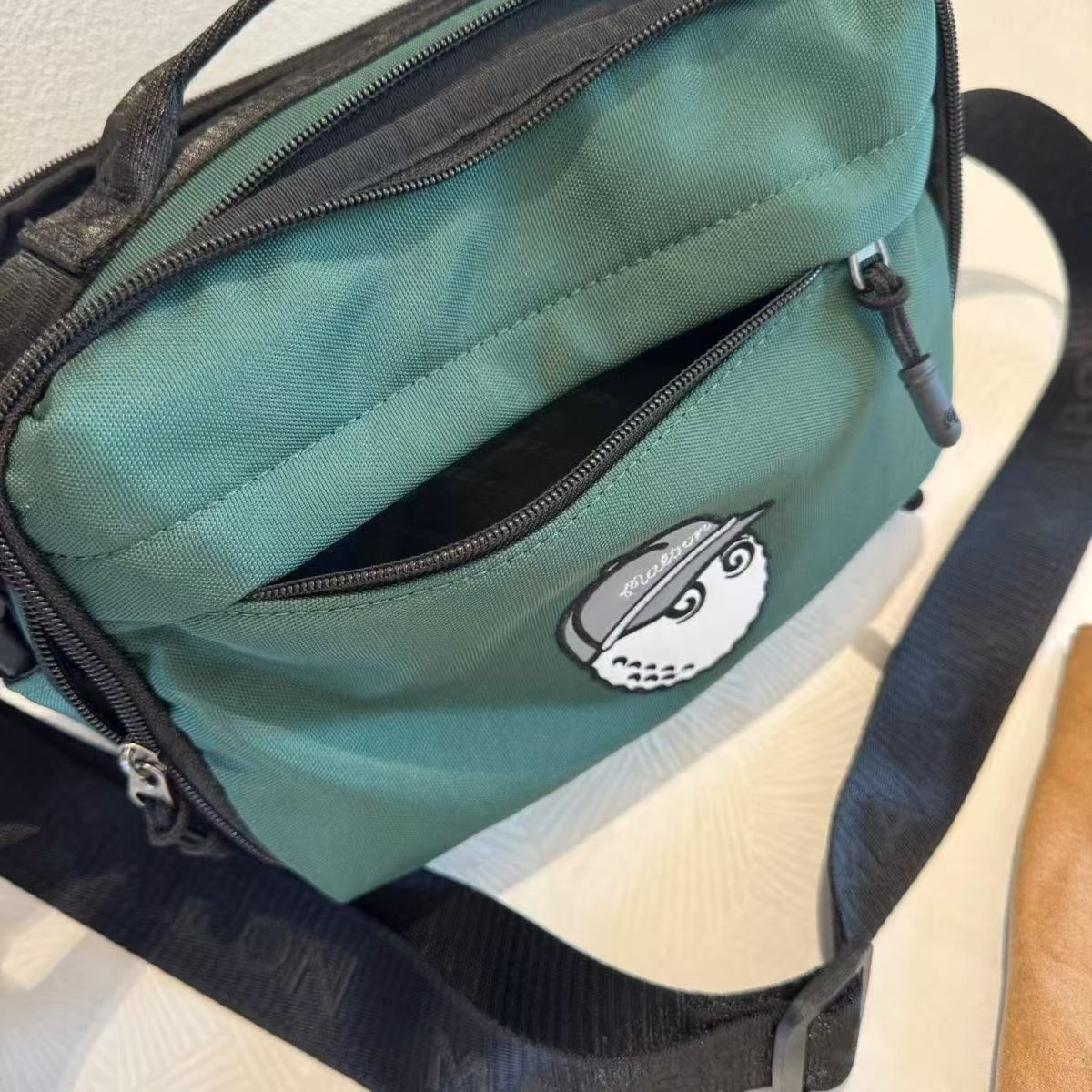 Malbon ゴルフバッグ 大容量 衣類収納 男女兼用 斜め掛け可 Malbon Golf マルボンゴルフバッグ ボストンバッグ衣類バッグ