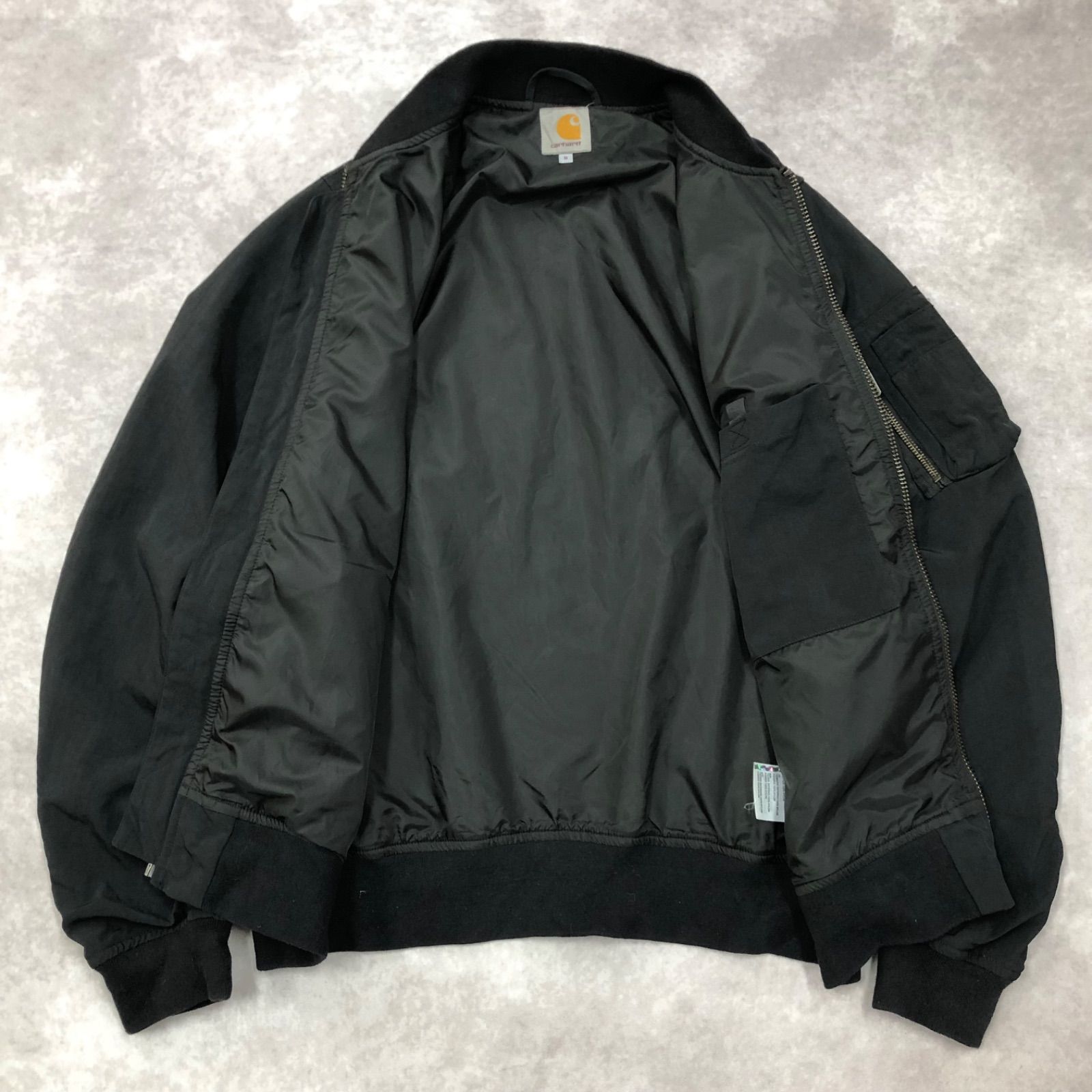 Carhartt フライトジャケット MA1