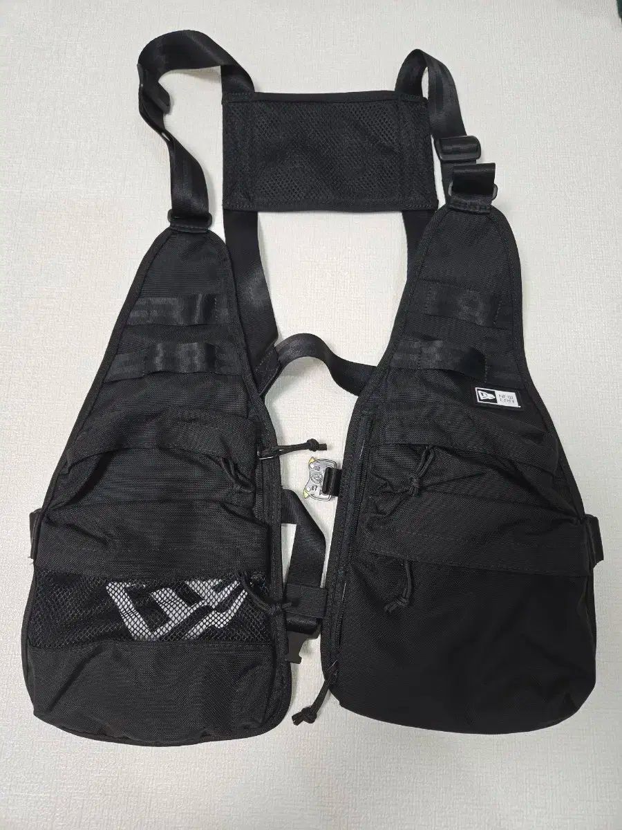 専用　【美品】デサント　スノーウェア　セットアップ　カモフラ柄　L相当 美品】デサント スノーウェア セットアップ カモフラ柄 L相当