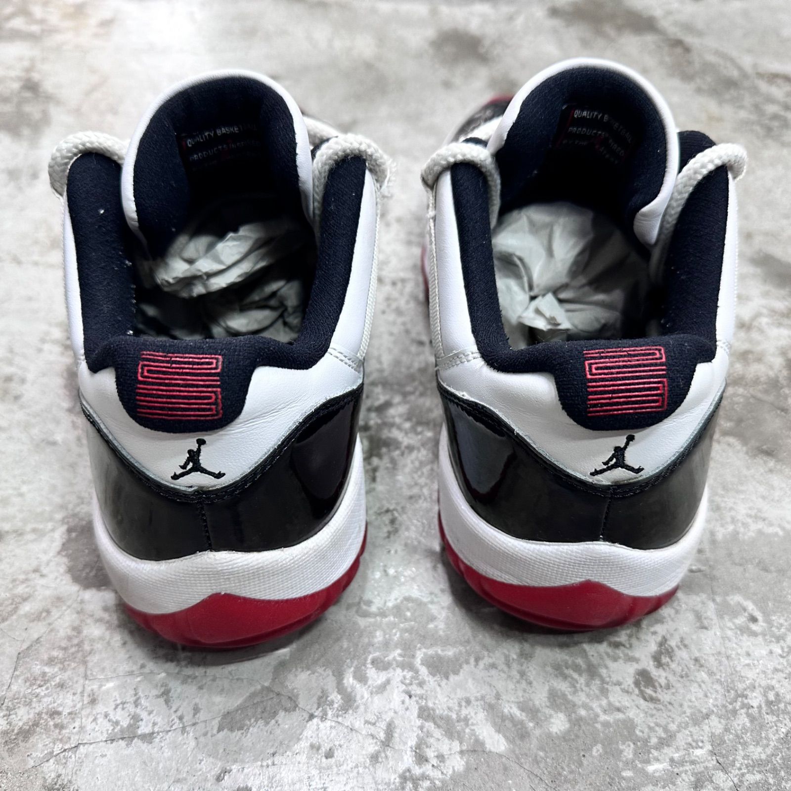 NIKE Air Jordan 11 Low Gym Red ジョーダン11 ブレッド AV2187-160 