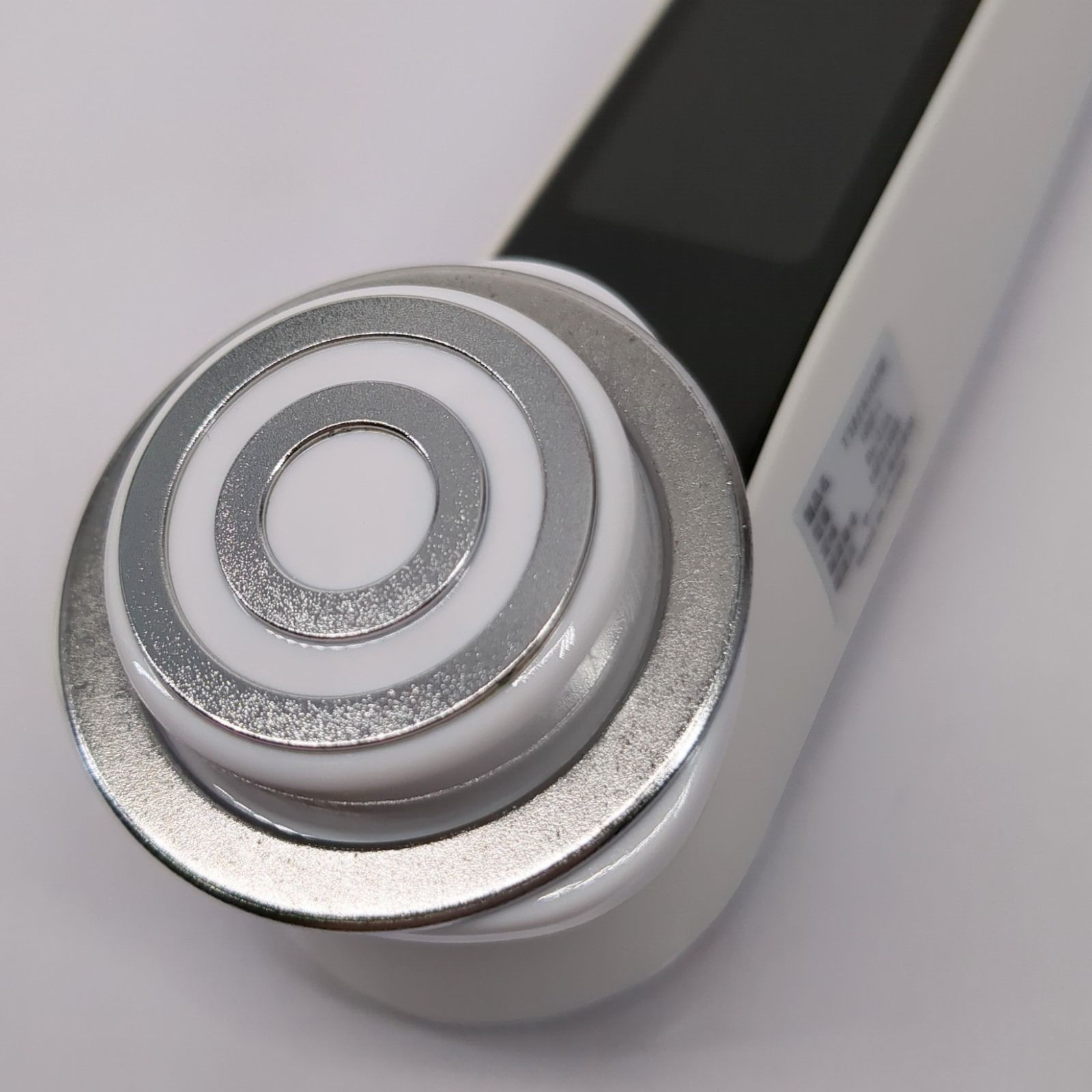 プラチナホワイト RF HRF-1 qqffhab YA-MAN / プラチナホワイト RFの公式商品情報｜美容・化粧品情報