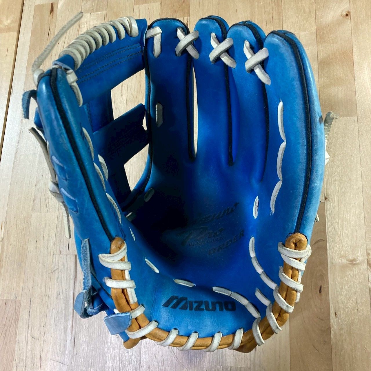 ミズノプロ オーダーグローブ 青×白 右投げ用 ミズノプロ 投手用 軟式