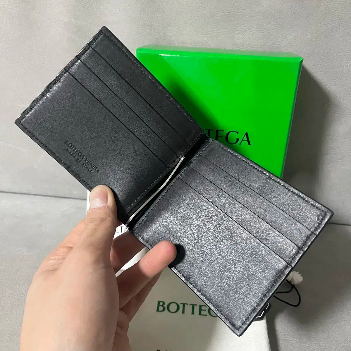 【ほぼ新品】ボッテガ マネークリップ ほぼ新品】ボッテガ マネークリップ