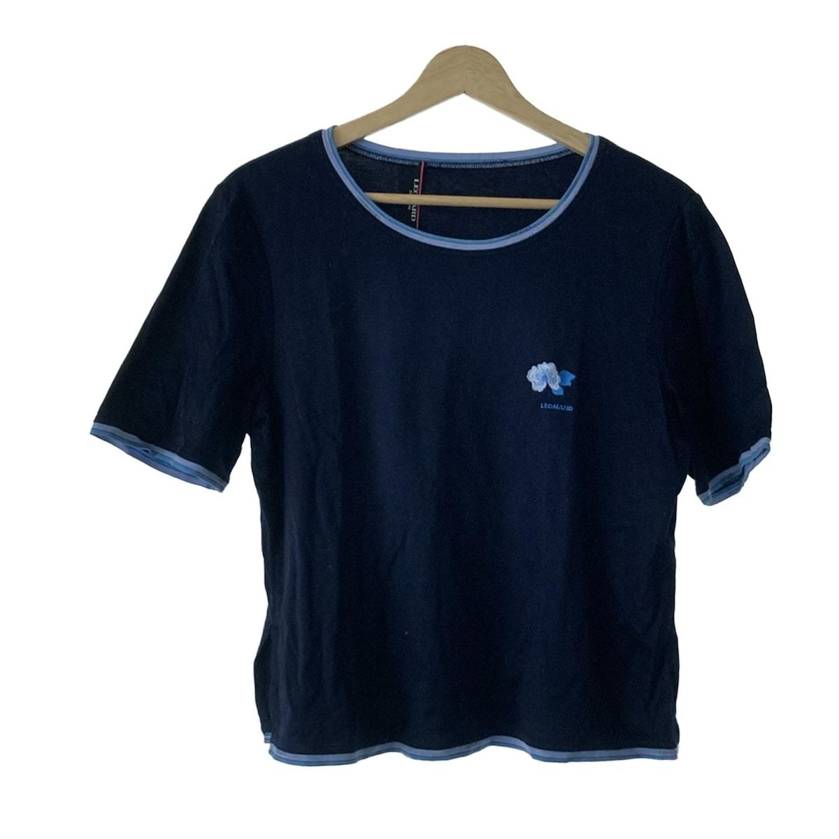 大きいサイズ　レオナール 半袖ブラウス　tシャツ　ロゴ入り　幾何学模様　42 大きいサイズ レオナール 半袖ブラウス tシャツ ロゴ入り 幾何学