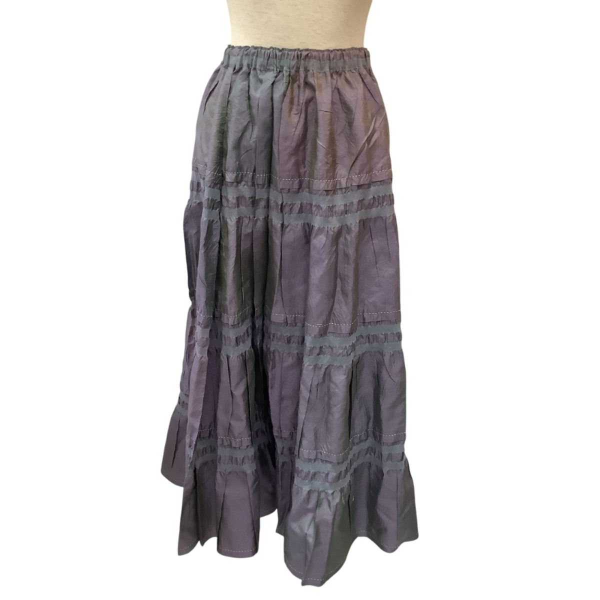 ♪♪ISSEY MIYAKE HaaT イッセイミヤケ 光沢 スカート SIZE 2 HA31FG567 パープル