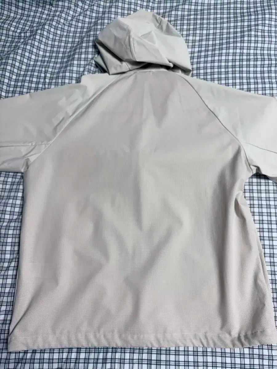 DISCOVERY ウィンドブレーカー ベージュ
