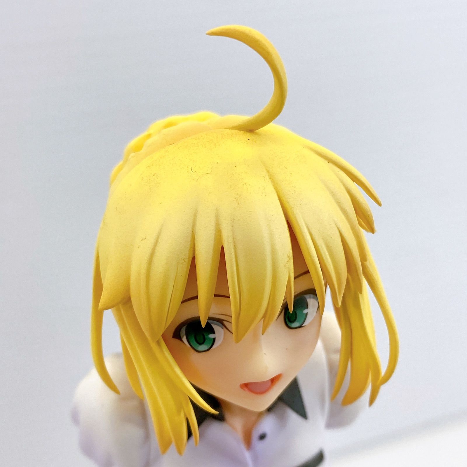 □ANIPLEX+ Fate stay night 1/7スケール セイバー～イギリス紀行